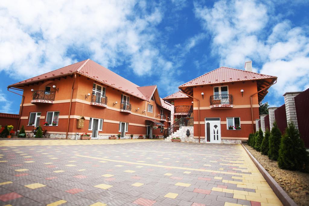 Mirage Hotel Beregszász Kültér fotó