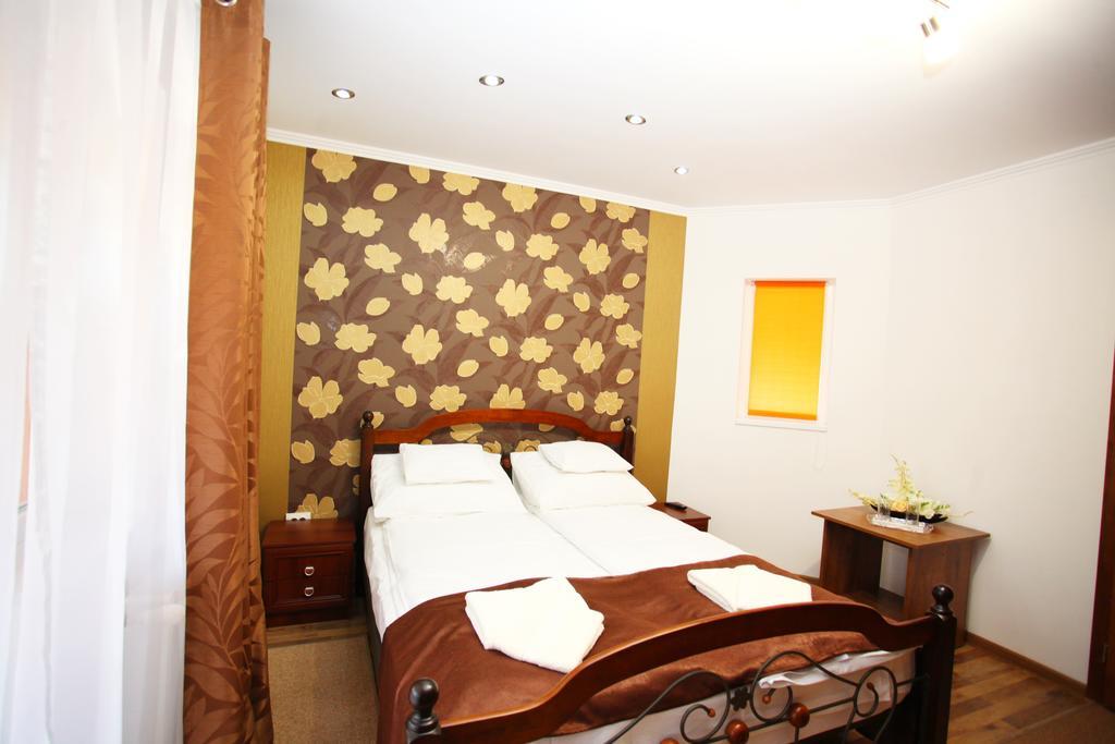 Mirage Hotel Beregszász Szoba fotó