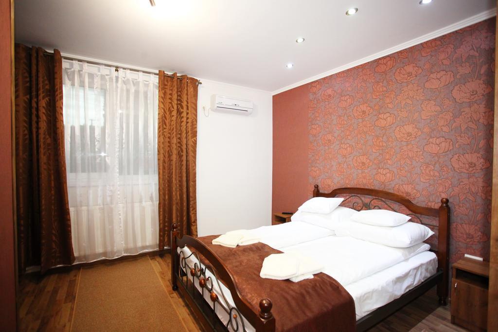 Mirage Hotel Beregszász Szoba fotó